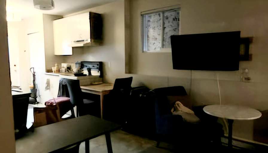 Prince Albert Street's room