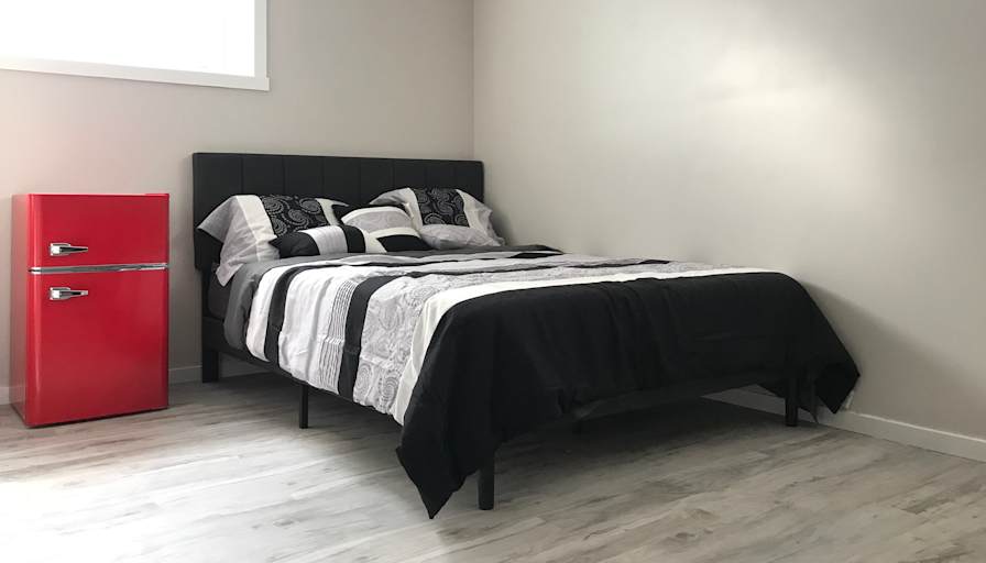 Andrew MacKrous's room