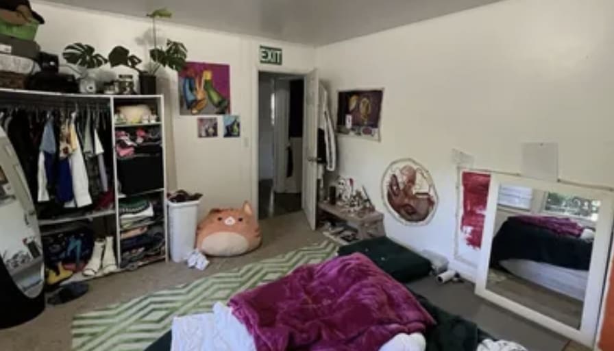 Photo of Isabel's room