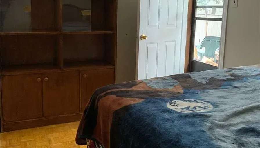 Loucas J. Café's room