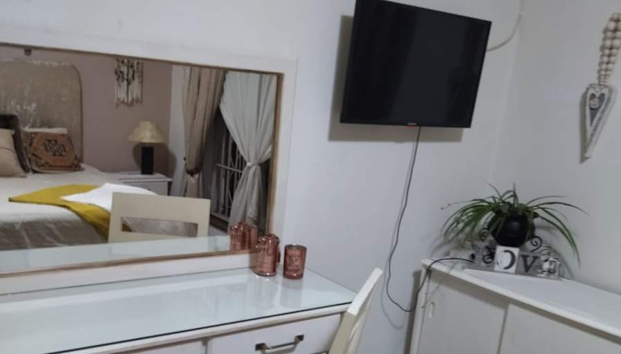 Photo of Marion Wise's room