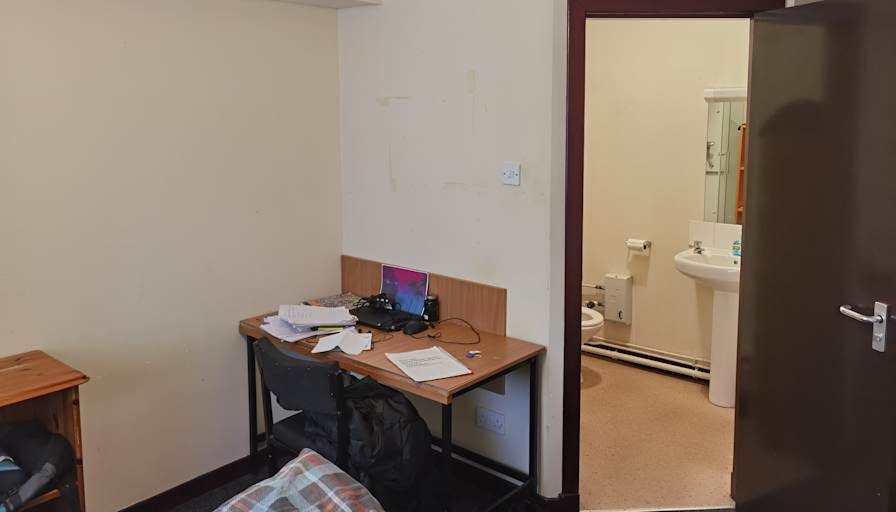 Photo of Guan's room