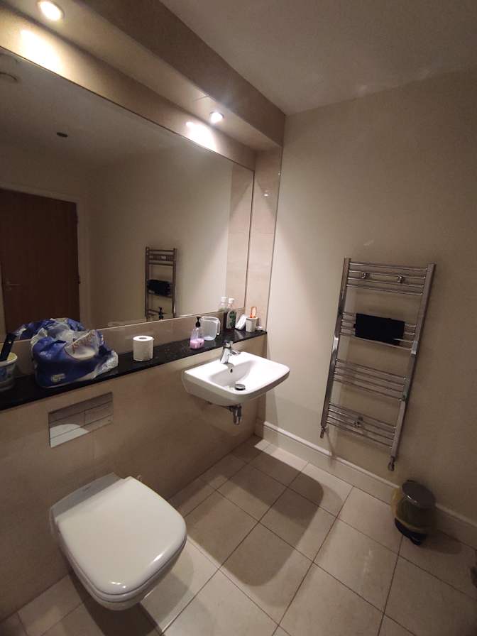 Photo of Vinit S's room