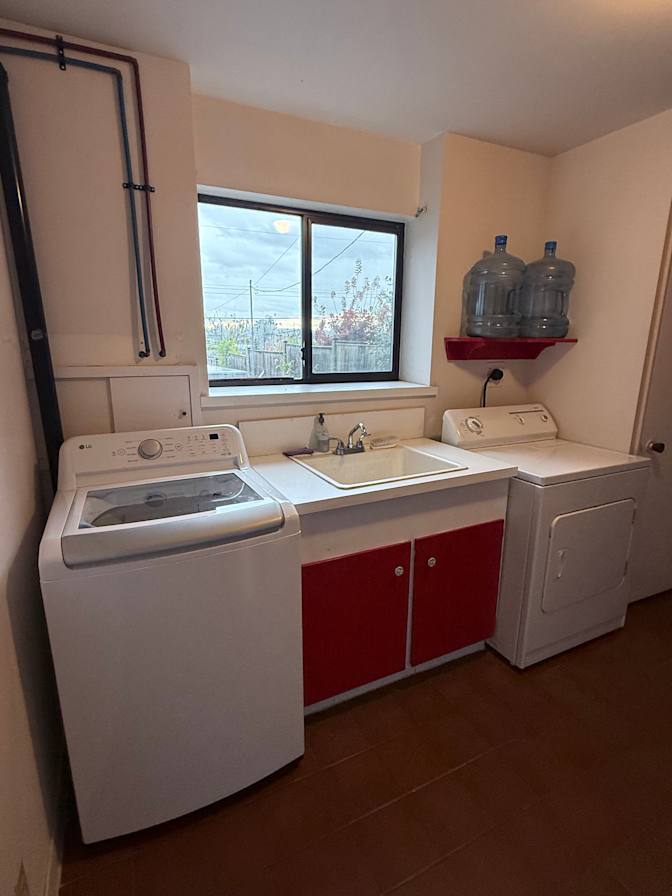 Photo of Niousha's room