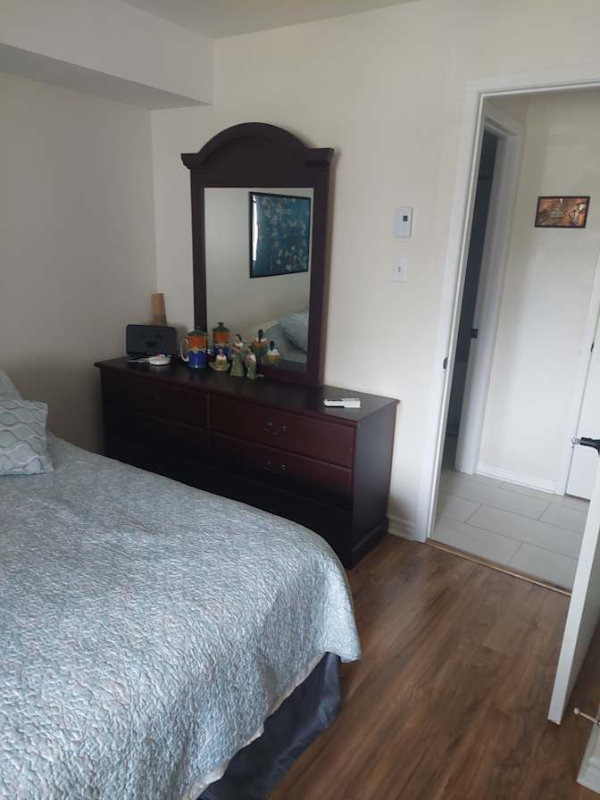 Eliana vieglais's room