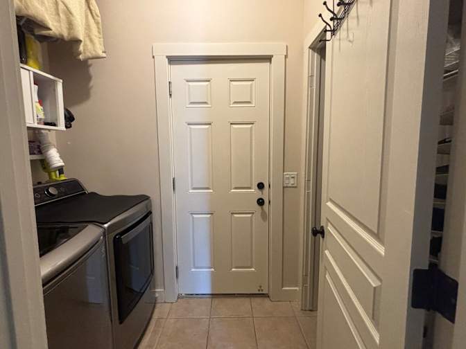 Shauna Collins's room