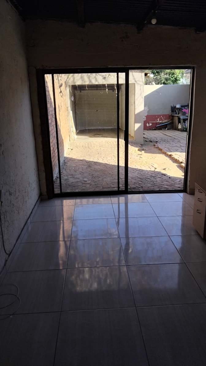 Photo of Osman Chataika's room