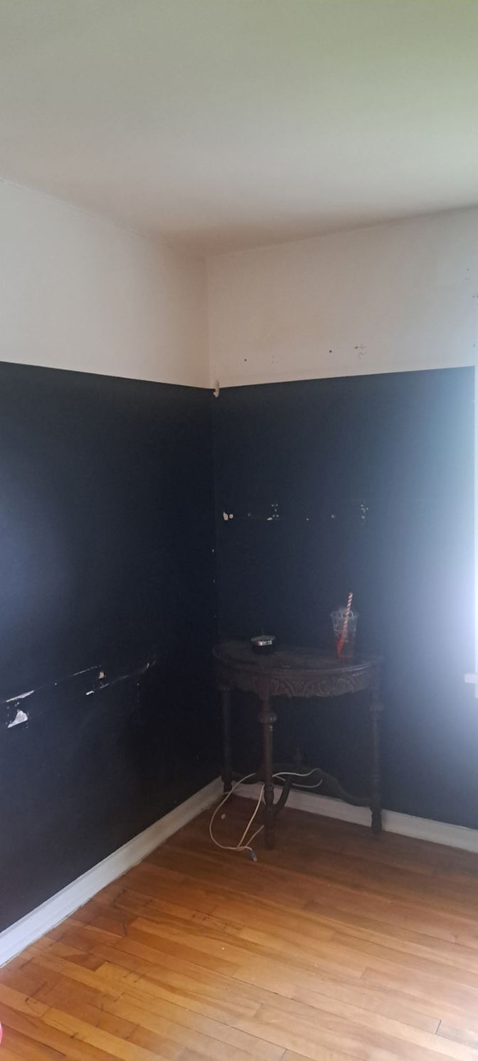 Photo of Suzanne Marquis's room