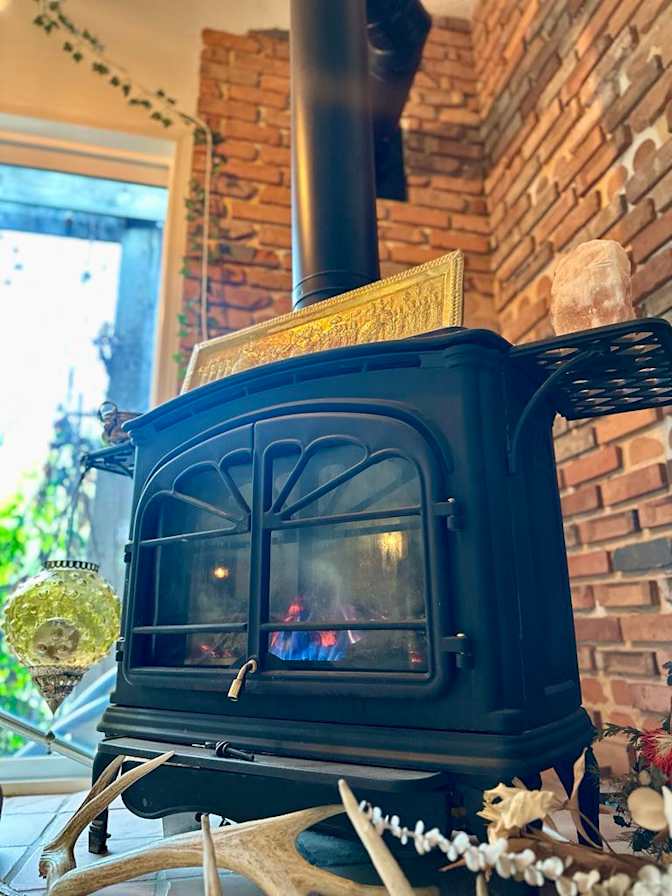 paige pezderic's room