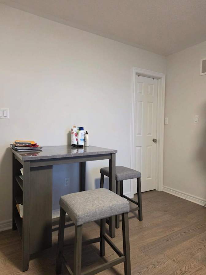 kalana Atapattugama's room