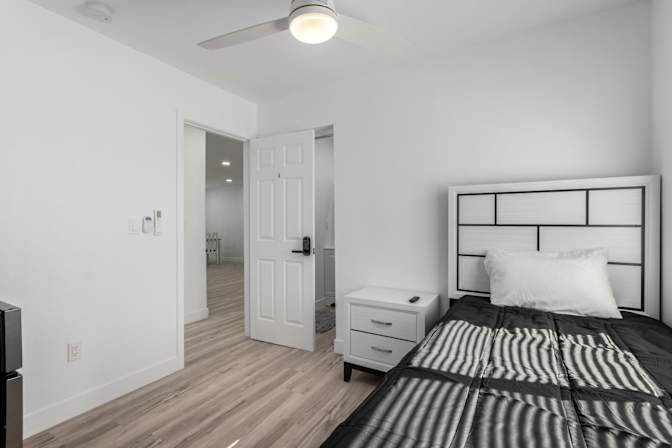 Photo of PadSplit's room