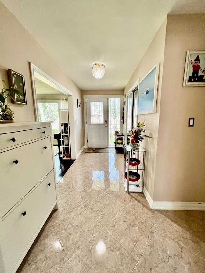 Photo of Linh's room