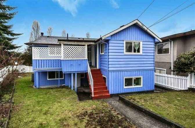 Alvaro Martinez's room