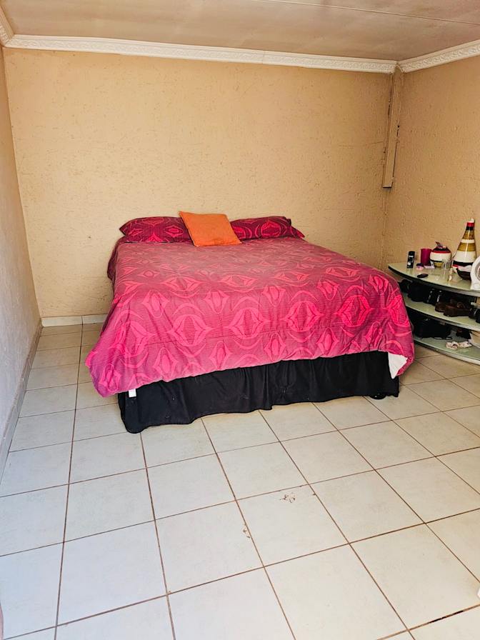 Photo of Vicky's room