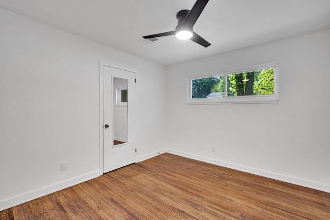Photo of lifedoorrentals's room
