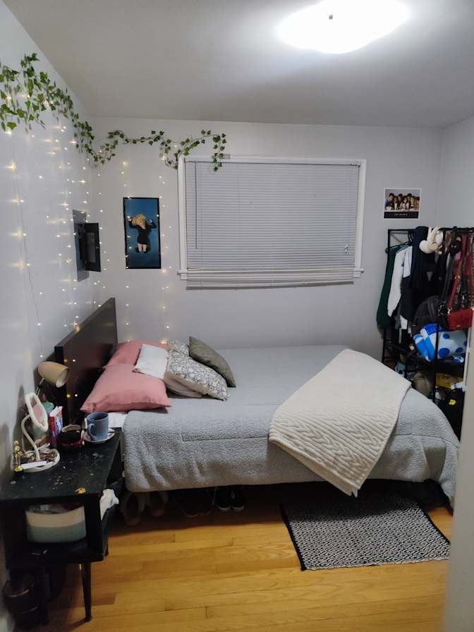 Nicole Malpartida's room
