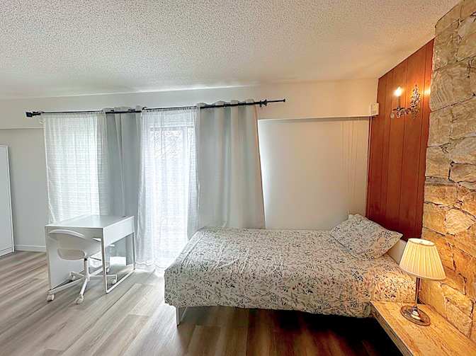 Photo of Shahram's room