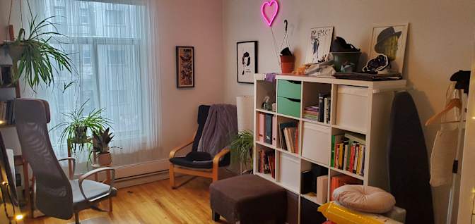 Isla Robertson's room