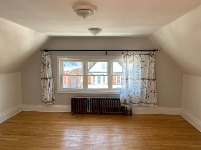 Photo of Adriana's room