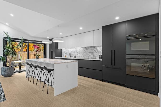 Alexia Economakis's room