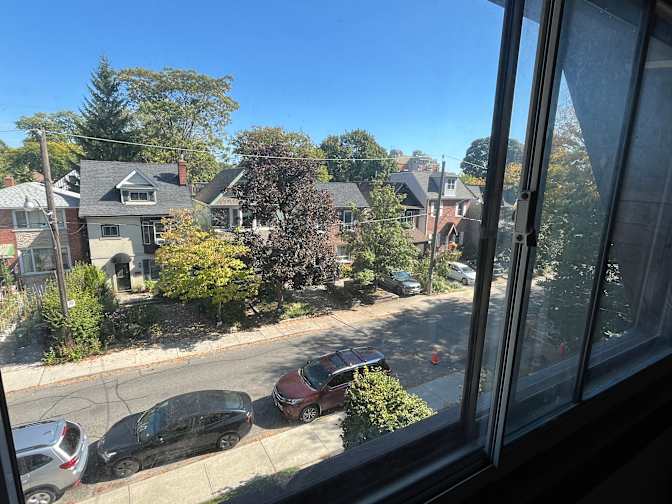 Photo of Aylar's room