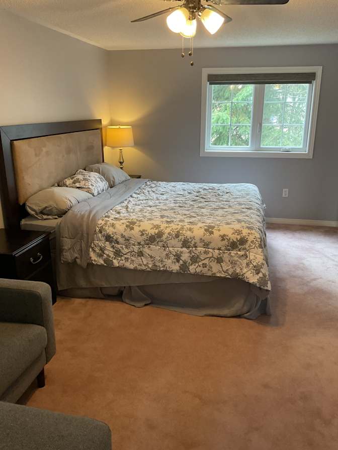 Hamilton Mountain's room