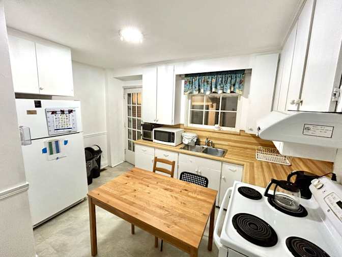 EKC Homestay Toronto's room