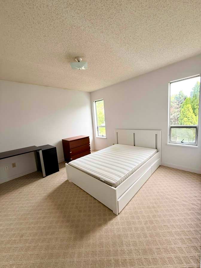 Photo of Nhi Chu's room