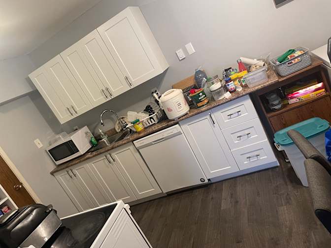 Lordines Jr Flores's room