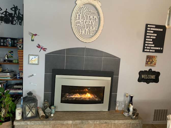 Sylvia—OWNER/living On-Site acceptg ODSP ON -Works's room