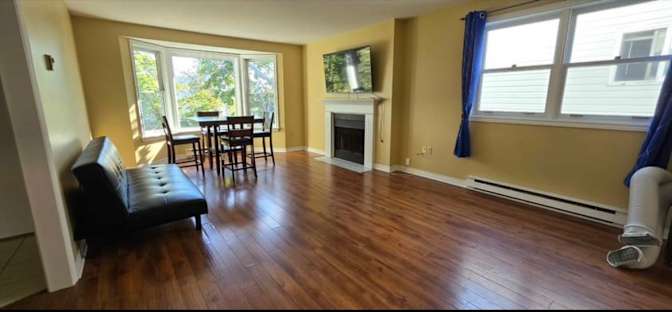 Omair Shahzad's room