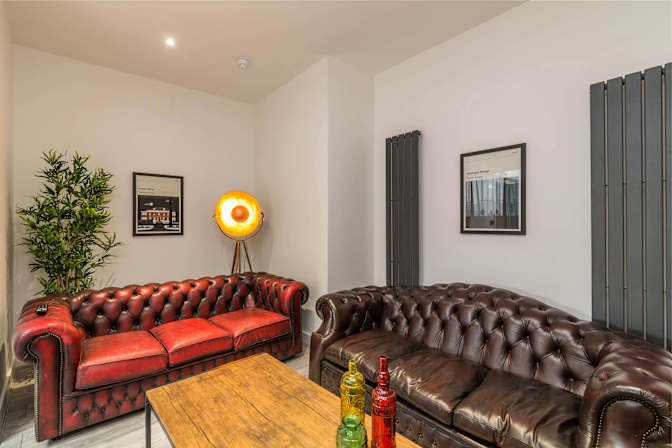 Photo of jonathan's room