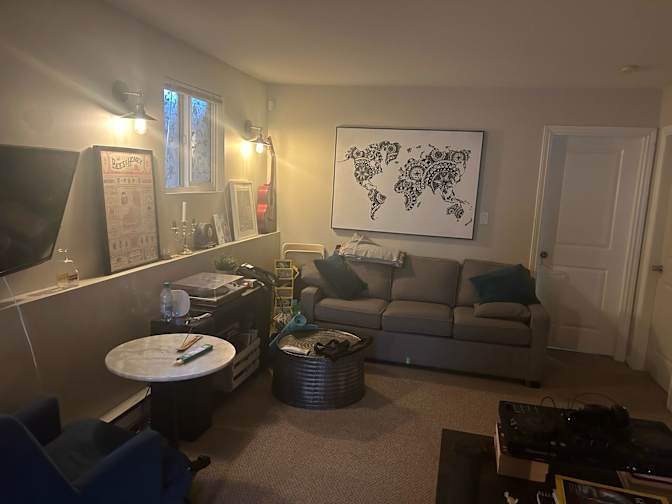 Prince Albert Street's room