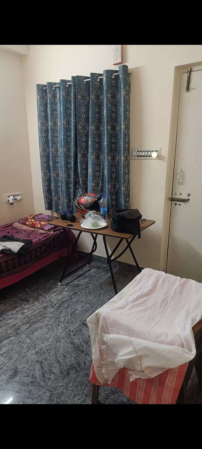 Photo of Dhruva N's room