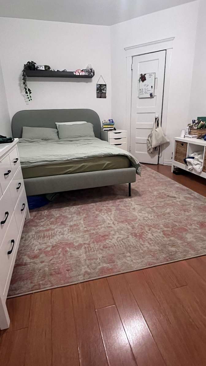 Holly Clausius's room