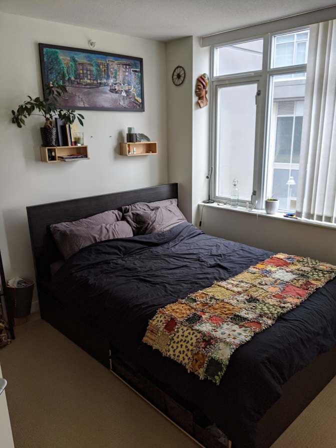 Hythe Drewe Al-Keder's room