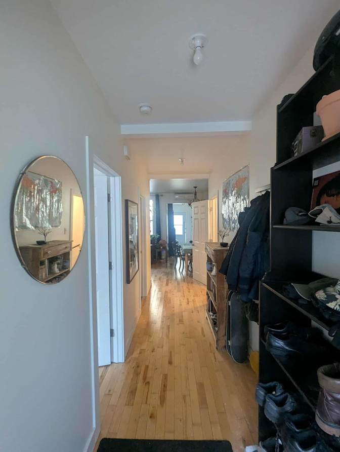Photo of Arnold's room