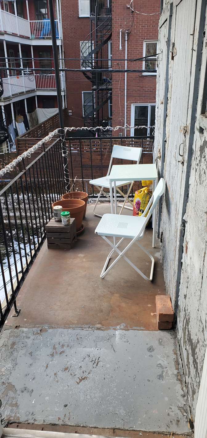 Isla Robertson's room