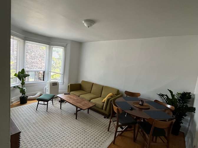 Photo of Aylar's room