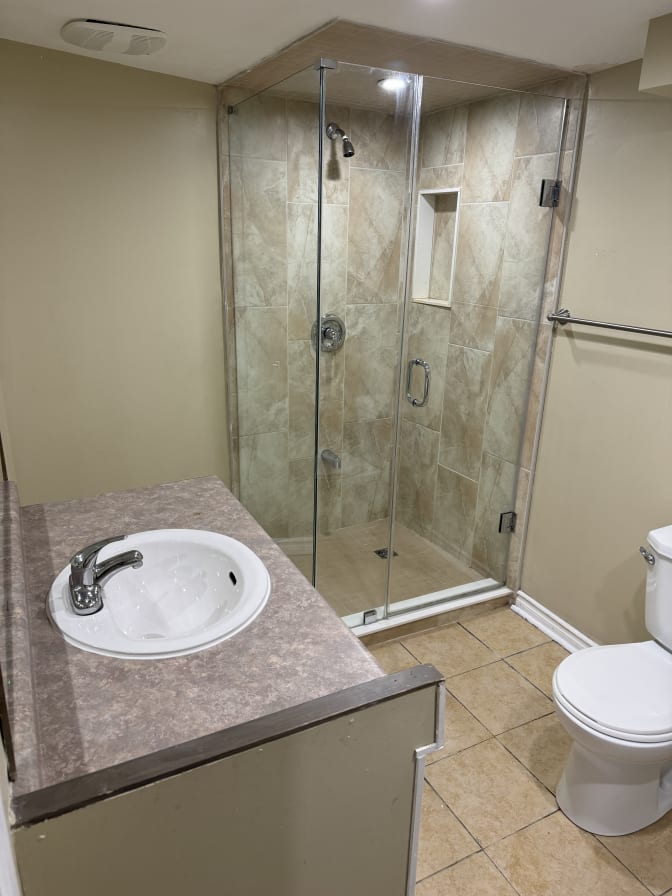 Kelesha Mcknight's room