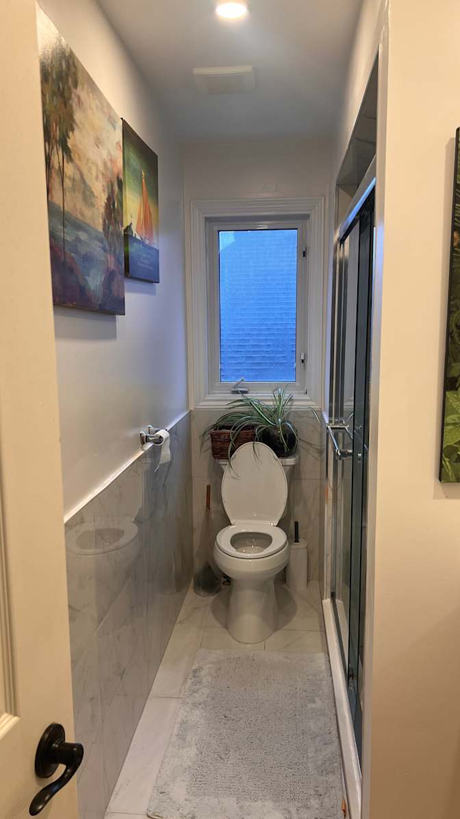 Gladys Edun I.'s room