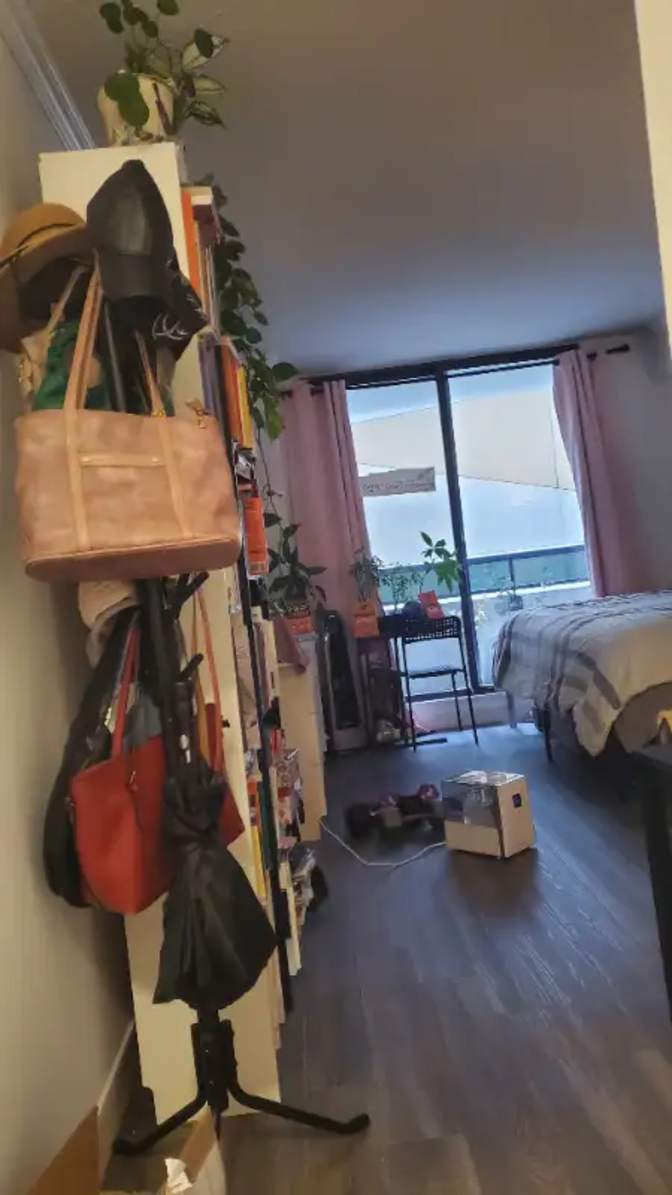 Angelica Rockford's room