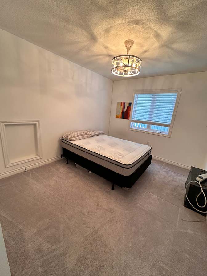 Photo of Sara White's room