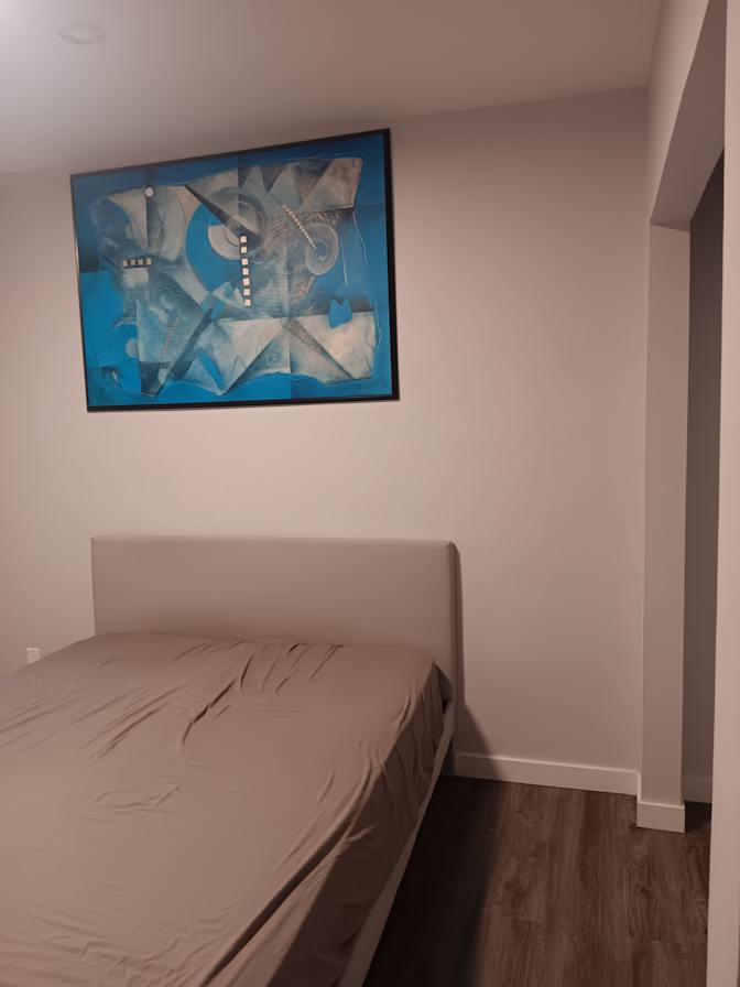 Photo of Linos's room