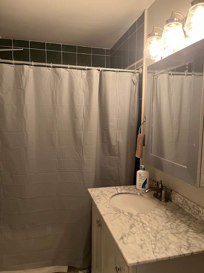 Photo of Taylor Snow's room