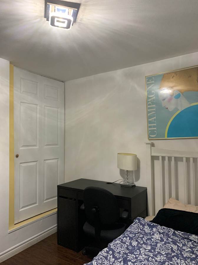 Photo of Glen Dee's room