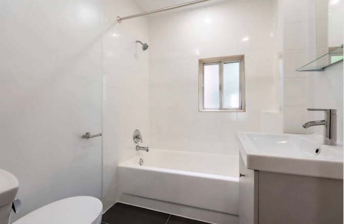 Ayushi Pandit's room