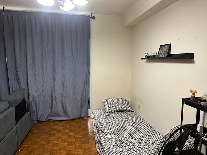 Savneet Kaur Chhatwal's room