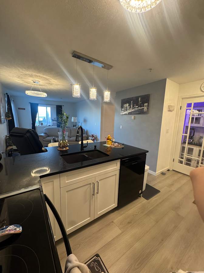 rhonda Janson's room