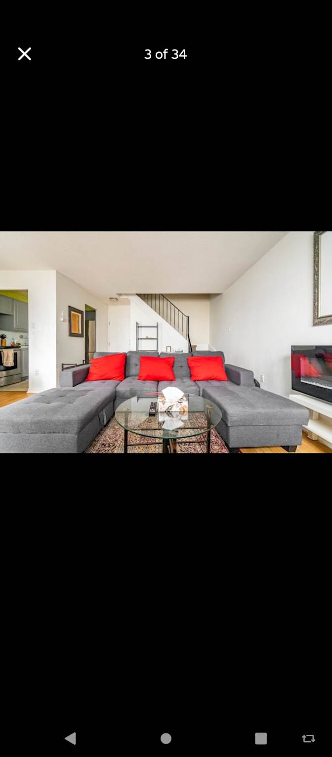 Andrew Karabinos's room